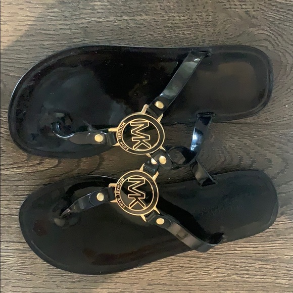 AUTHENTIC Michael kors flip flops - Picture 2 of 2